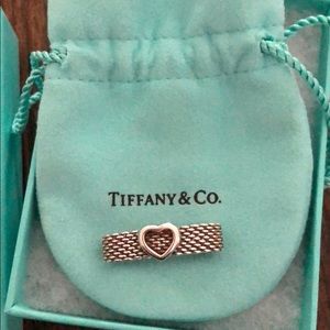 Tiffany & co mesh heart ring